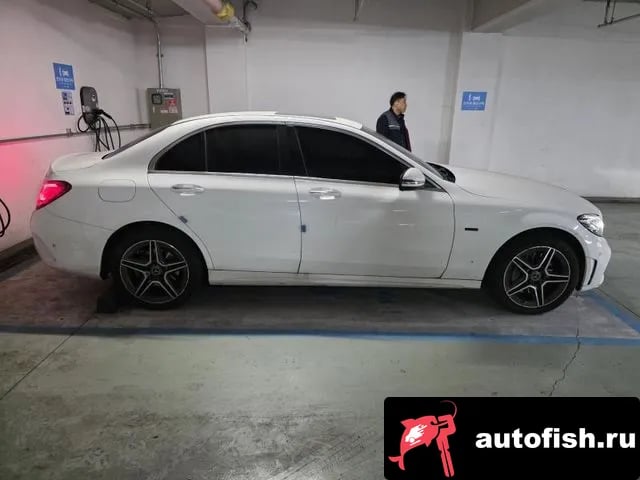 Mercedes-Benz C-Class C-Class W205 2020 года - вид 3