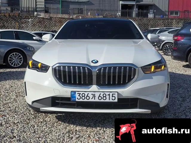 BMW 5-Series 5 Series (G60) 2025 года - вид 3