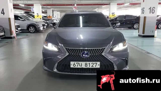 Lexus ES ES300h 7th generation 2019 года - вид 3