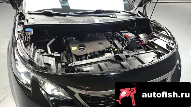 Peugeot 3008 3008 second generation 2020 года - вид 6