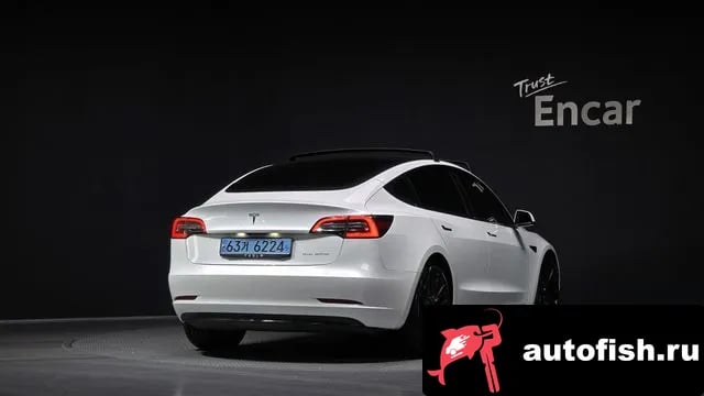 Tesla Model 3 Model 3 2021 года - вид 2