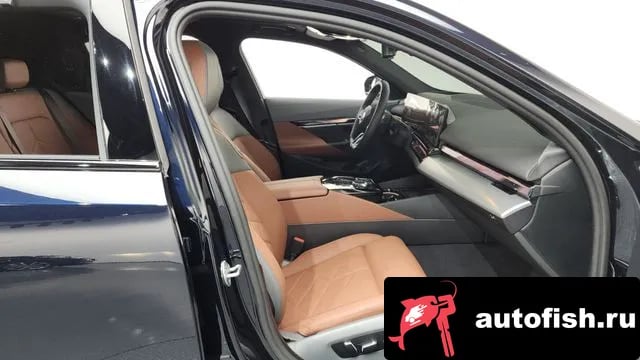 BMW 5-Series 5 Series (G60) 2025 года - похожие автомобили