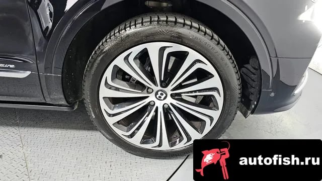 Bentley Bentayga Benteiga 2023 года - похожие автомобили