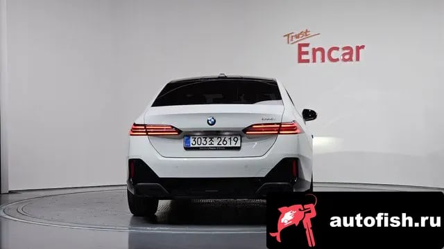 BMW 5-Series 5 Series (G60) 2025 года - вид 4
