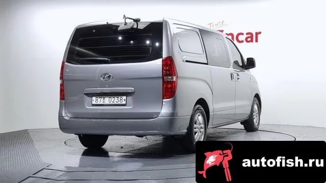 Hyundai Starex Grand Starex 2017 года - вид 2