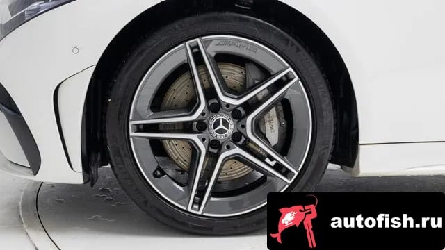 Mercedes-Benz CLS-Class CLS-Class C257 2022 года - похожие автомобили