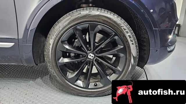 Bentley Bentayga Benteiga 2020 года - вид 5
