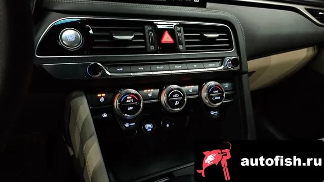 Genesis G70 The New G70 2023 года - похожие автомобили