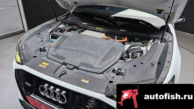 Audi e-tron e-Tron 2021 года - вид 6