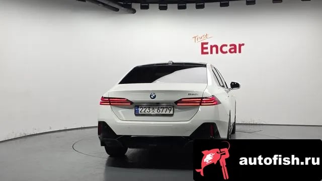 BMW 5-Series 5 Series (G60) 2024 года - вид 4