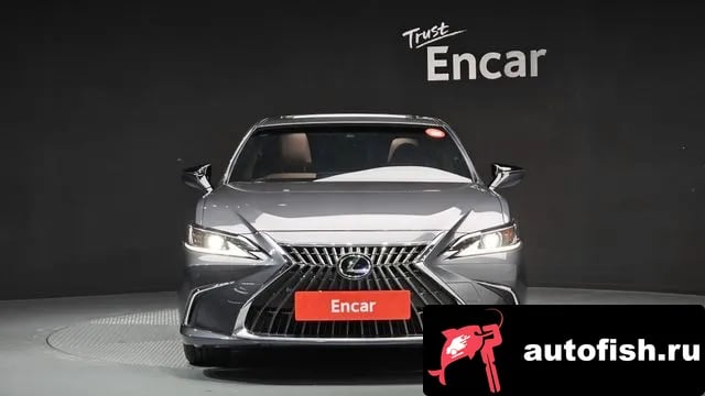 Lexus ES ES300h 7th generation 2023 года - вид 3