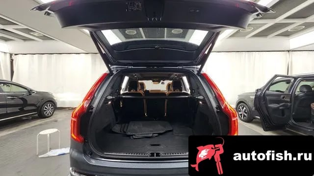 Volvo XC90 XC90 second Generation 2018 года - похожие автомобили