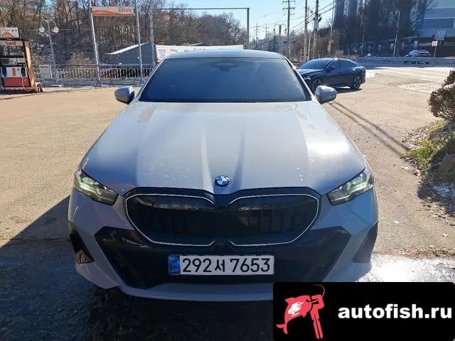 BMW 5-Series 5 Series (G60) 2025 года - вид 4