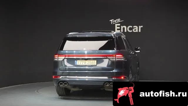 Lincoln Aviator Aviator 2nd generation 2021 года - вид 4