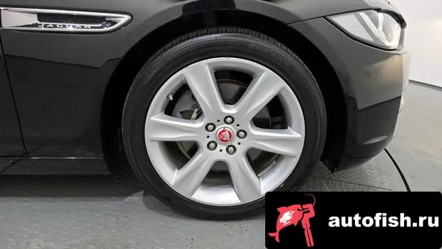 Jaguar XE XE 2019 года - похожие автомобили