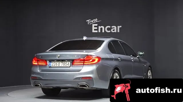 BMW 5-Series 5 Series (G30) 2019 года - вид 2