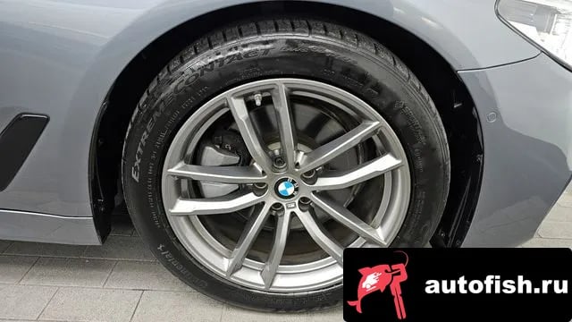 BMW 5-Series 5 Series (G30) 2019 года - вид 5