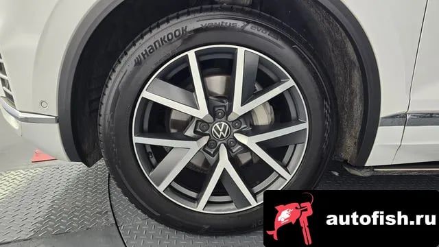 Volkswagen Touareg Tuareg 3rd generation 2023 года - вид 5