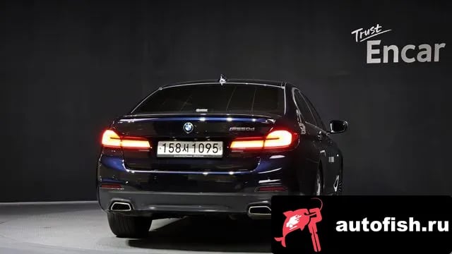BMW 5-Series 5 Series (G30) 2018 года - вид 4
