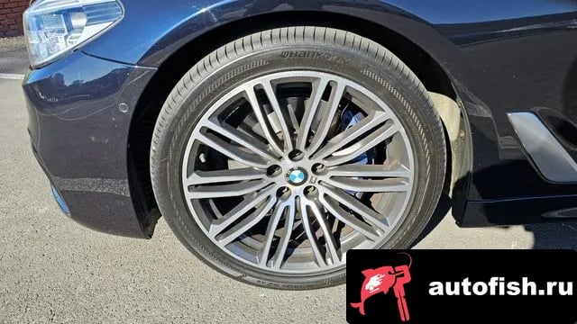 BMW 5-Series 5 Series (G30) 2019 года - вид 5