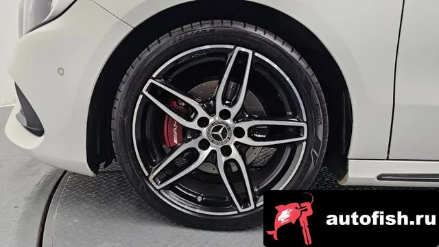 Mercedes-Benz A-Class A-Class W176 2017 года - вид 5