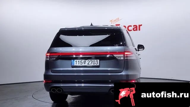 Lincoln Aviator Aviator 2nd generation 2022 года - вид 4