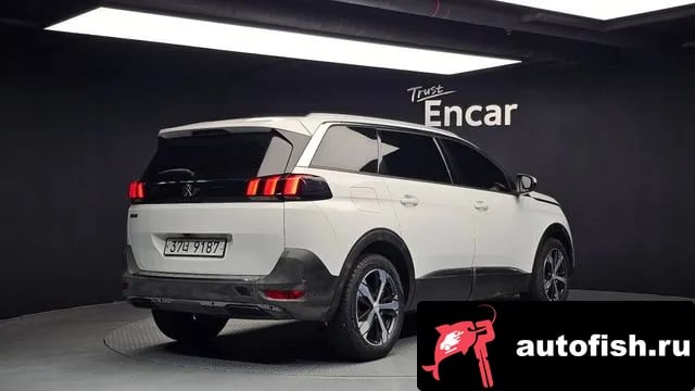 Peugeot 5008 5008 second generation 2018 года - вид 2