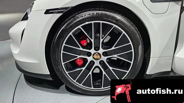 Porsche Taycan Taikan 2023 года - вид 5