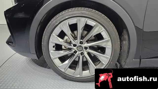 Toyota Crown Crown Crossover 2024 года - вид 5