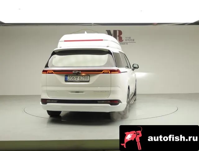 Kia Carnival Carnival 4th generation 2022 года - вид 2