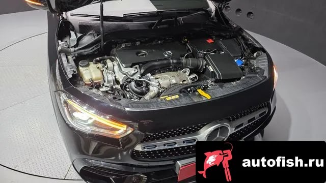 Mercedes-Benz GLA-Class GLA - Class H247 2023 года - вид 6