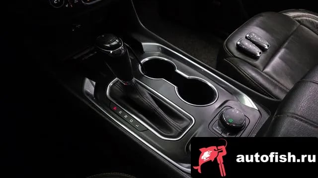 Chevrolet (GM Daewoo) Traverse Traverse 2020 года - похожие автомобили