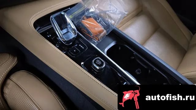 Volvo XC90 XC90 second Generation 2023 года - похожие автомобили