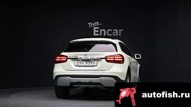 Mercedes-Benz GLA-Class GLA-Class X156 2017 года - вид 4