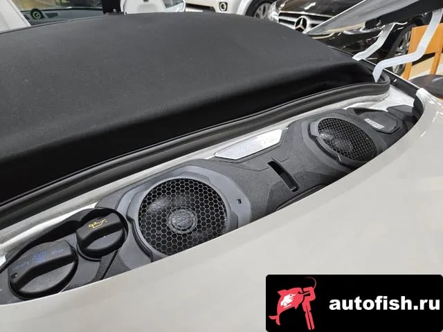 Porsche 911 911 (992) 2023 года - вид 4