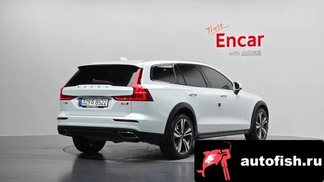 Volvo V60 V60 Cross-country 2nd Generation 2020 года - вид 2