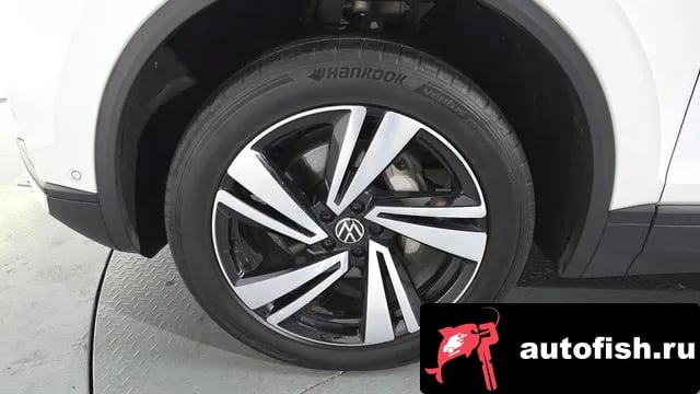 Volkswagen Touareg Tuareg 3rd generation 2023 года - вид 4
