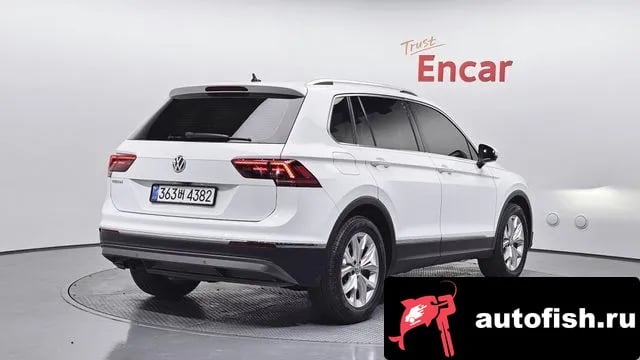 Volkswagen Tiguan Tiguan second Generation 2020 года - вид 2