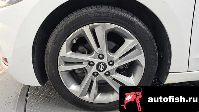 Hyundai AVANTE Avante AD 2018 года - вид 5