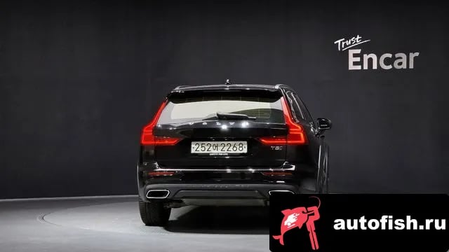 Volvo V60 V60 Cross-country 2nd Generation 2020 года - вид 4