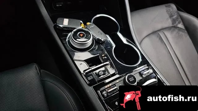 Kia K5 K5 3rd generation 2023 года - похожие автомобили