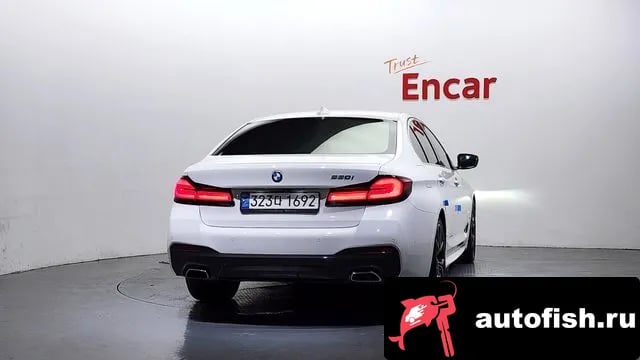 BMW 5-Series 5 Series (G30) 2022 года - вид 4
