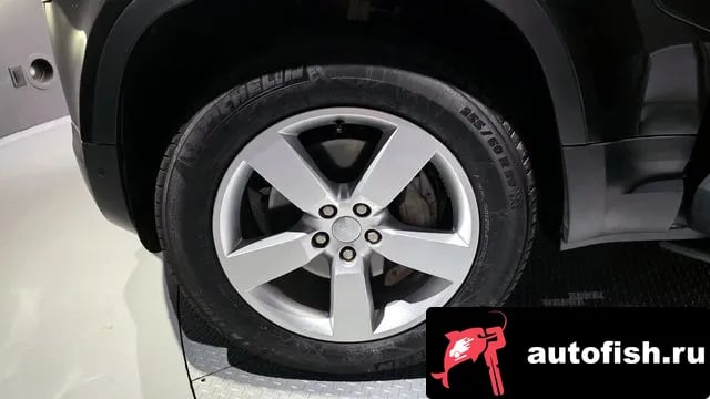 Land Rover Defender Bitdefender (L663) 2021 года - вид 5