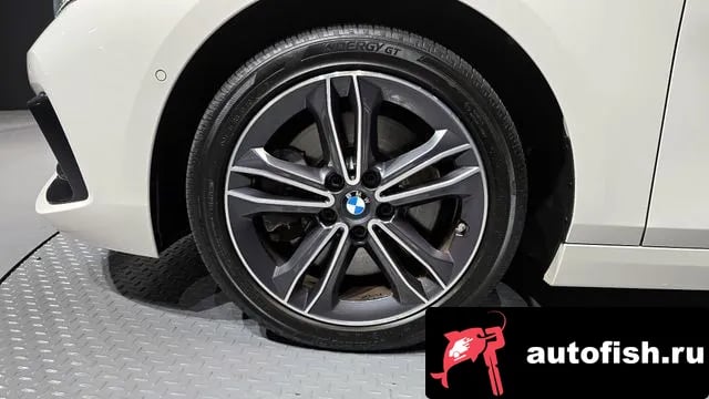 BMW 1-Series 1 Series (F40) 2022 года - вид 5