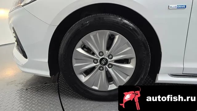 Hyundai Sonata Sonata New Rise Hybrid 2017 года - вид 5