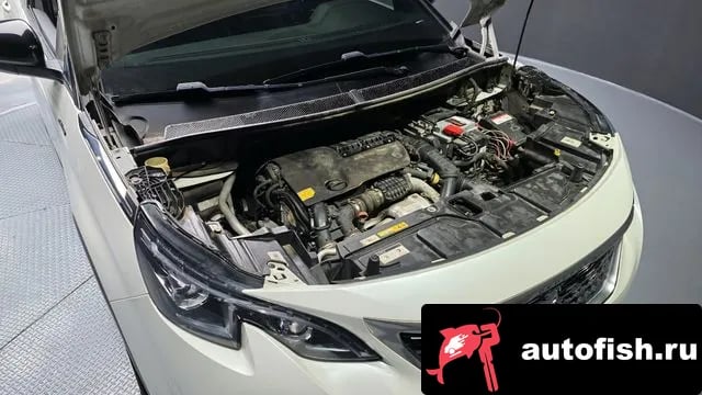 Peugeot 3008 3008 second generation 2018 года - вид 6