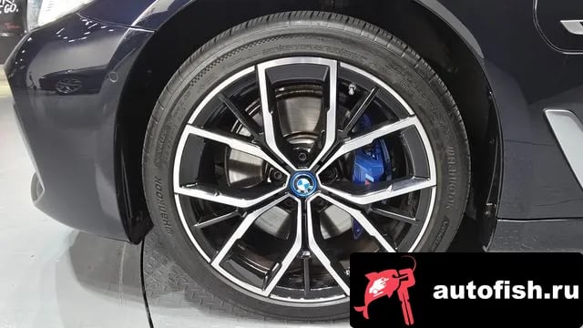 BMW 5-Series 5 Series (G30) 2022 года - вид 5