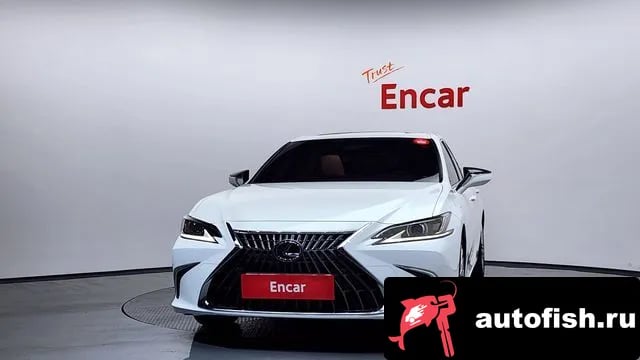 Lexus ES ES300h 7th generation 2023 года - вид 3