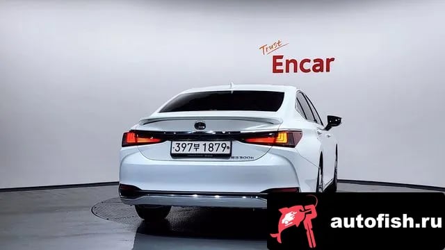 Lexus ES ES300h 7th generation 2023 года - вид 4