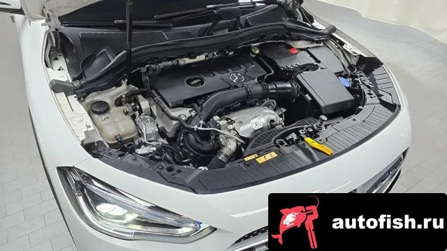 Mercedes-Benz GLA-Class GLA - Class H247 2023 года - вид 6